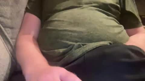 Snapshot of jdog31982 chatting on 02.19.25 jdog31982 online show from 02.19.25