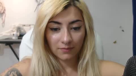 Snapshot of jean_monroe chatting on 09.22.25 Jean online show from 09.22.25