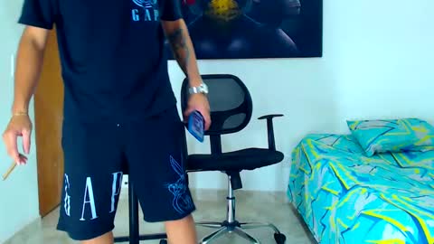 Snapshot of jeffer21_hot chatting on 01.22.25 jeffer21_hot online show from 01.22.25