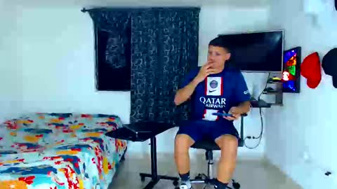 Snapshot of jeffer21_hot chatting on 02.23.25 jeffer21_hot online show from 02.23.25