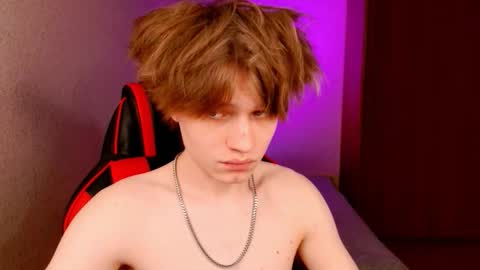 Snapshot of jeffreyue chatting on 10.09.25 Jeffrey online show from 10.09.25