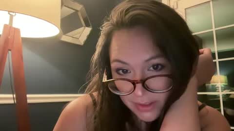 Snapshot of jellybeanin chatting on 12.17.24 Jelli online show from 12.17.24