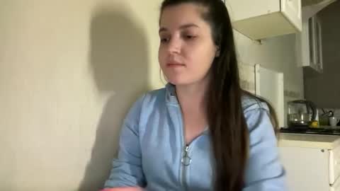 Snapshot of jen_heloise chatting on 11.11.25 Jen Heloise online show from 11.11.25