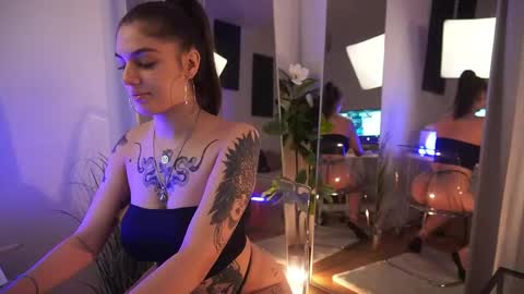 Snapshot of jeniffer_foxx chatting on 10.01.25 jeniffer_foxx online show from 10.01.25