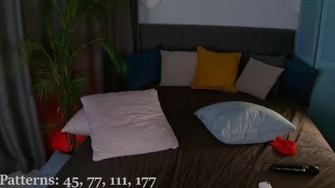 Anna online show from 09.29.25