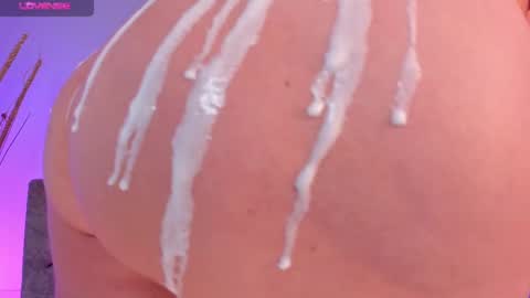 Snapshot of jennaolson chatting on 02.09.25 Jenna Olson online show from 02.09.25