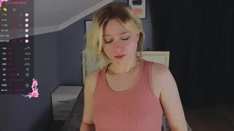 Snapshot of jennifer_mathis chatting on 10.31.25 jennifer_mathis online show from 10.31.25