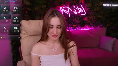 Snapshot of jennyyluv chatting on 03.10.25 JENNY online show from 03.10.25