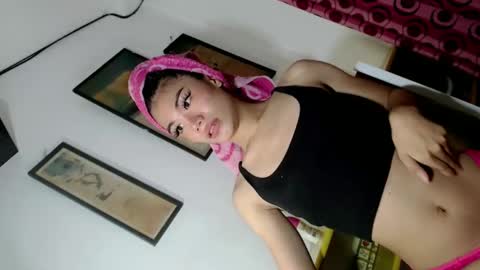 Snapshot of jessalicious1 chatting on 02.16.25 jessalicious1 online show from 02.16.25