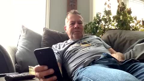 Snapshot of jessetequila chatting on 12.12.24 Jesse online show from 12.12.24