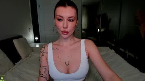 Snapshot of jessica_gill chatting on 02.19.25 Jessica online show from 02.19.25