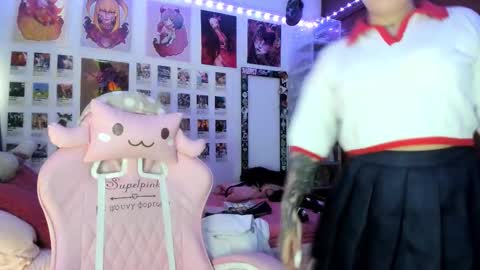 Snapshot of jessie_williams_01 chatting on 09.12.25 Your Sweet Angel online show from 09.12.25