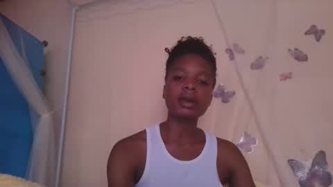 Snapshot of jessybabie chatting on 11.15.25 jessybabie online show from 11.15.25