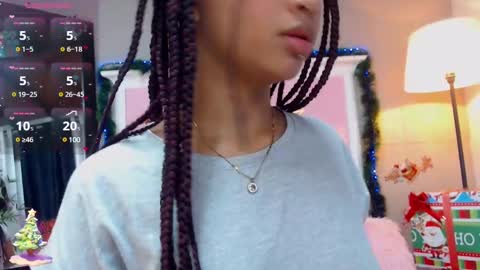 Snapshot of jessyzoe chatting on 12.19.24 Jessy online show from 12.19.24