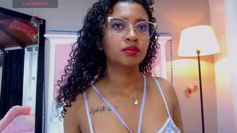 Snapshot of jessyzoe chatting on 01.17.25 Jessy online show from 01.17.25