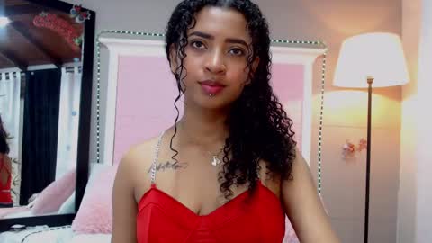 Snapshot of jessyzoe chatting on 01.21.25 Jessy online show from 01.21.25