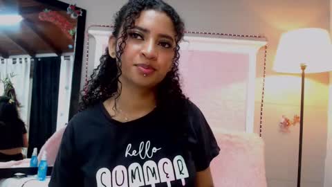 Snapshot of jessyzoe chatting on 01.22.25 Jessy online show from 01.22.25