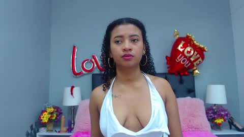 Snapshot of jessyzoe chatting on 02.12.25 Jessy online show from 02.12.25