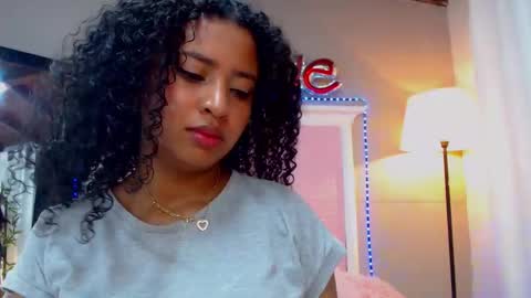 Snapshot of jessyzoe chatting on 03.05.25 Jessy online show from 03.05.25