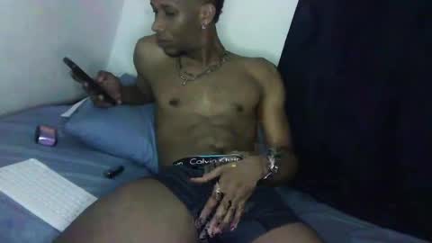 Snapshot of jg1105 chatting on 03.12.25 jg1105 online show from 03.12.25