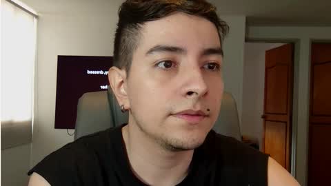 Snapshot of jhoan_saenz chatting on 10.09.25 Jhoan Saenz online show from 10.09.25