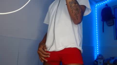 Snapshot of jhon_hot09 chatting on 10.25.25 jhon_hot09 online show from 10.25.25