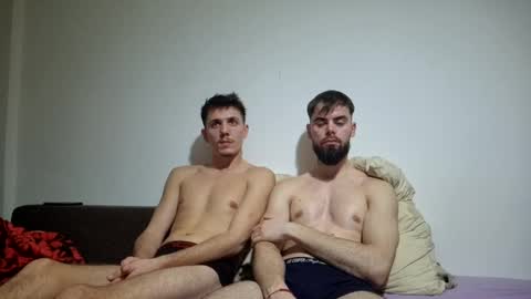 Snapshot of jhoncronos chatting on 01.09.25 Here are Jhon and Tomy online show from 01.09.25