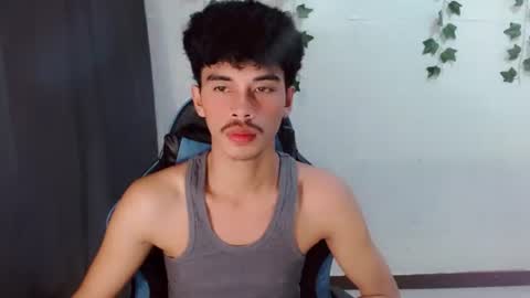 Snapshot of jim_cumxx chatting on 09.22.25 JIMBOY online show from 09.22.25