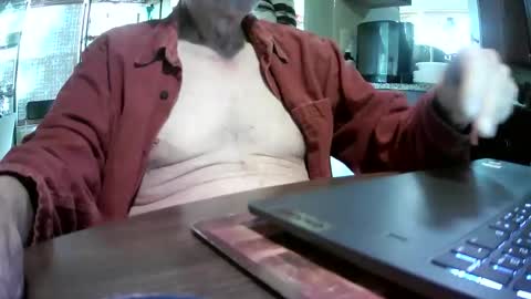 Snapshot of jimjr67 chatting on 10.27.25 jimjr67 online show from 10.27.25