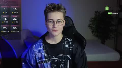 Snapshot of joan_night chatting on 10.02.25 J online show from 10.02.25