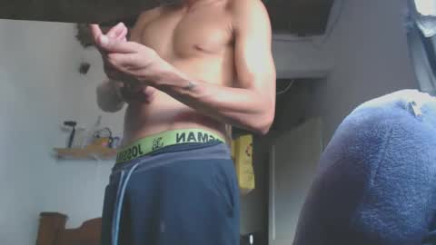 Snapshot of johantorres19 chatting on 01.12.25 johantorres19 online show from 01.12.25