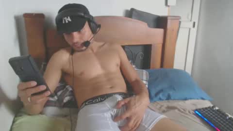 Snapshot of johantorres19 chatting on 02.06.25 johantorres19 online show from 02.06.25