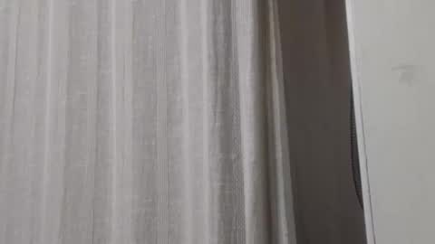 Snapshot of johenxxx chatting on 10.15.25 johenxxx online show from 10.15.25