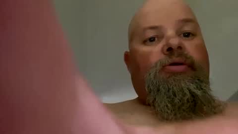 Snapshot of john40a chatting on 03.11.25 John online show from 03.11.25