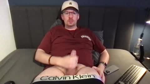 Snapshot of johndor22 chatting on 12.20.24 Jones online show from 12.20.24