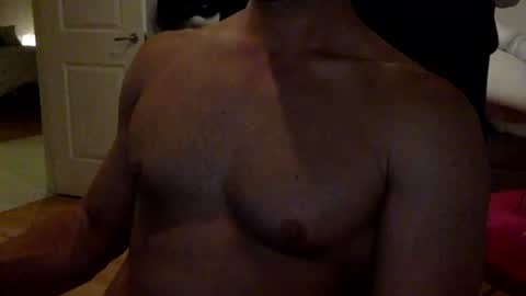 Snapshot of johnhotxxxx chatting on 02.05.25 LETSPLAY online show from 02.05.25