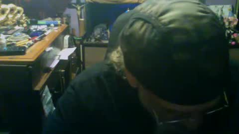 Snapshot of johnnyshung1 chatting on 09.14.25 johnnyshung1 online show from 09.14.25