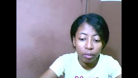 Snapshot of joliekah27 chatting on 03.05.25 joliekah27 online show from 03.05.25