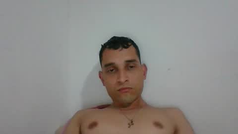 Snapshot of jovenvergonguapo09 chatting on 10.20.25 Van Helsing online show from 10.20.25