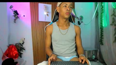 juan_contreras7 online show from 10.10.25