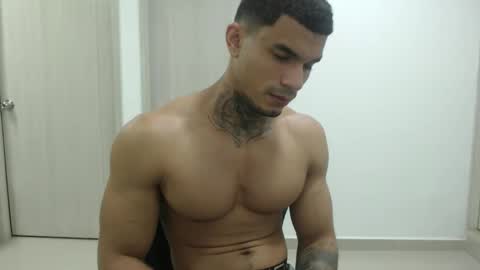 juan_gomez_1 online show from 02.25.25