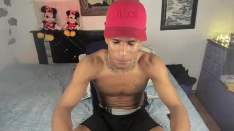 Snapshot of juanbigcock21cm chatting on 11.13.25 juan jose online show from 11.13.25