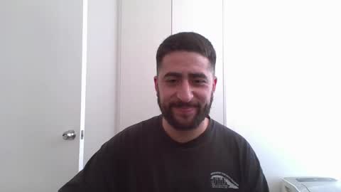 Snapshot of juancvrlos chatting on 10.31.25 juancvrlos online show from 10.31.25