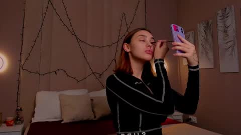 Snapshot of judymiles chatting on 09.18.25 Angelica online show from 09.18.25