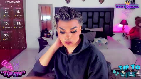 Snapshot of jujubee_lander chatting on 01.30.25 Jujubee online show from 01.30.25