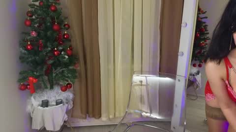 Snapshot of julia_frey chatting on 01.15.25 Julia online show from 01.15.25