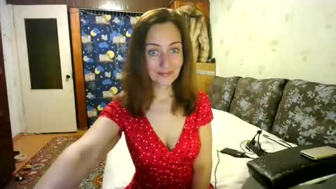 Snapshot of juliaa_foxi chatting on 12.21.24 juliaa_foxi online show from 12.21.24