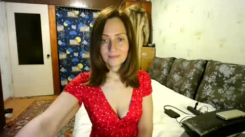 Snapshot of juliaa_foxi chatting on 02.15.25 juliaa_foxi online show from 02.15.25