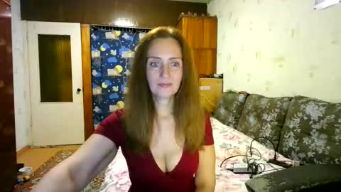 Snapshot of juliaa_foxi chatting on 10.04.25 juliaa_foxi online show from 10.04.25