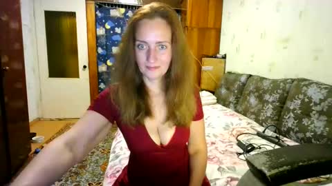 Snapshot of juliaa_foxi chatting on 10.05.25 juliaa_foxi online show from 10.05.25